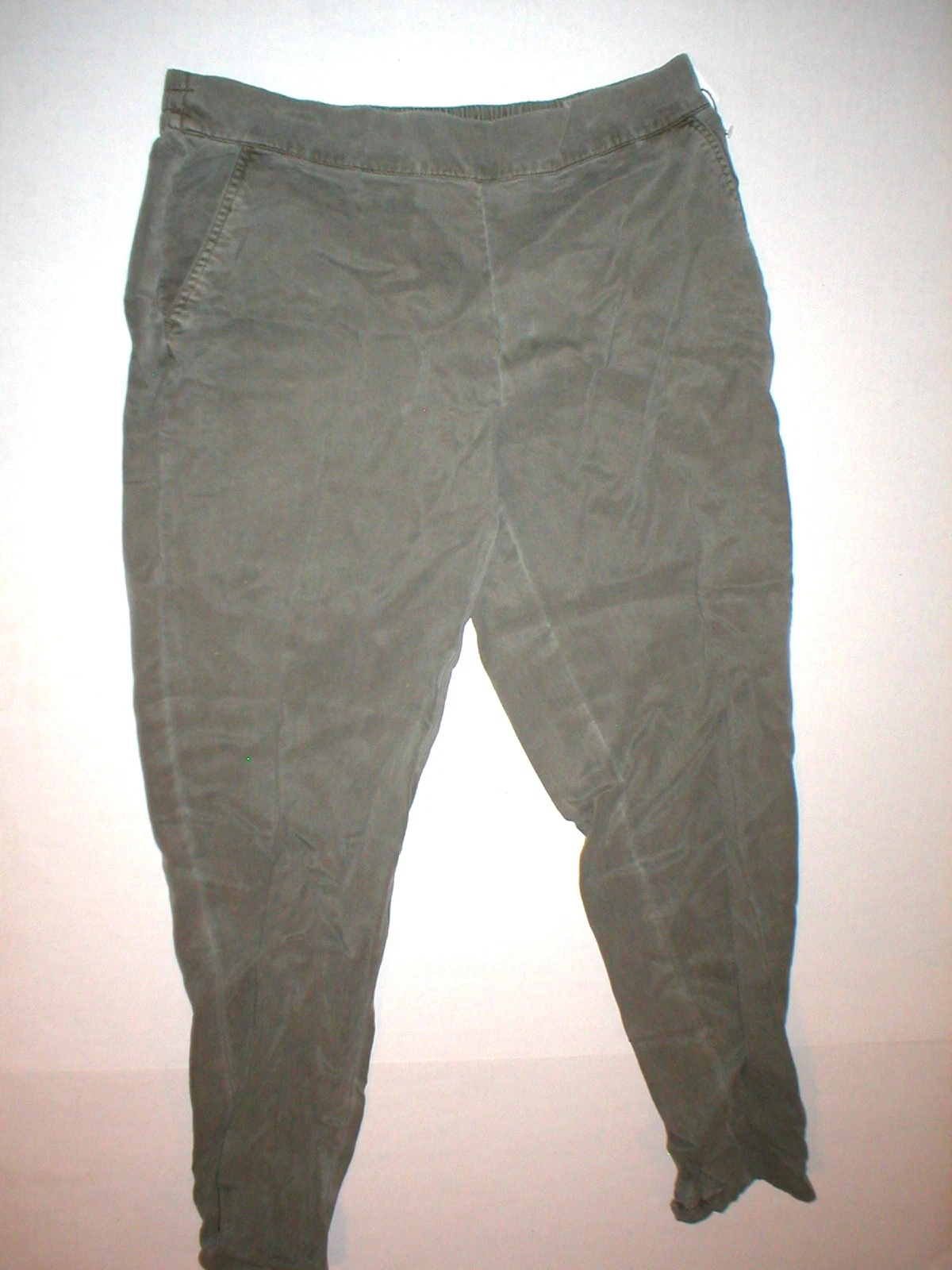New Womens L Ecru Green Office Slacks Pants Nice NWT Crop Tencel Capri Olive