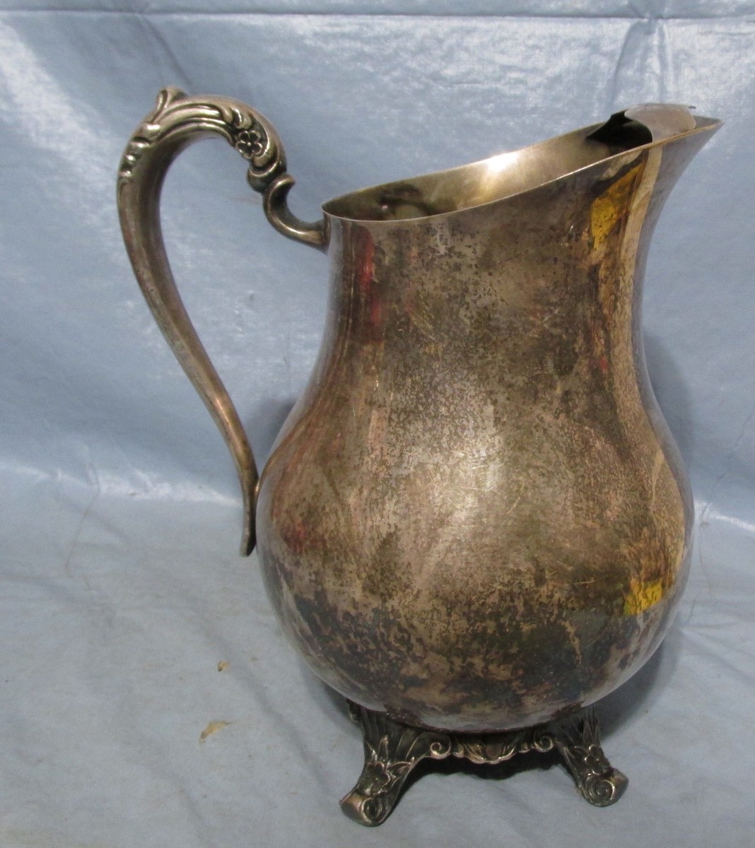 3707 F.B ROGERS SILVER PLATE 1883 WATER PITCHER WITH ICE LIP 9