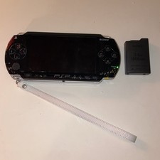 Sony PSP 1001 Handheld Console Black - FOR PARTS AS IS / Powers On