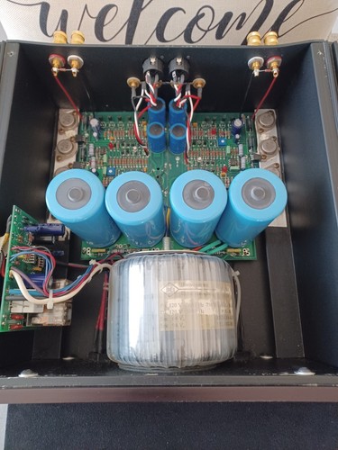 Celeste/Simaudio 4070SE Power Amp - Picture 2 of 6