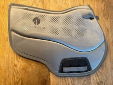 EQUIPAD Velvet Close Contact Schabracke Memory Foam Cob Größe grau