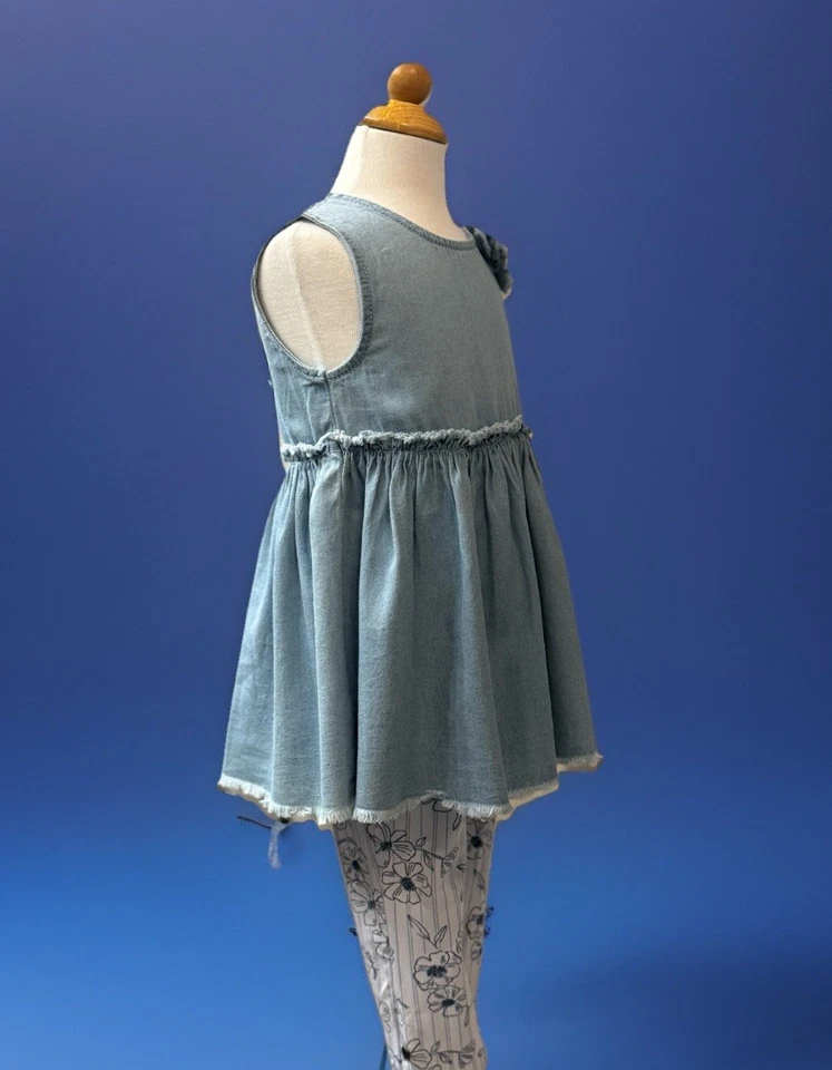 Nuevo con etiquetas Calvin Klein Jeans Niñas Pequeñas Denim Top Y Leggings, Talla 5 Foto 4 de 4