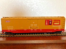 ABBOTT LABORATORIES - 50ft PLUG DOOR BOX CAR- HO Scale - NEW KIT RTR