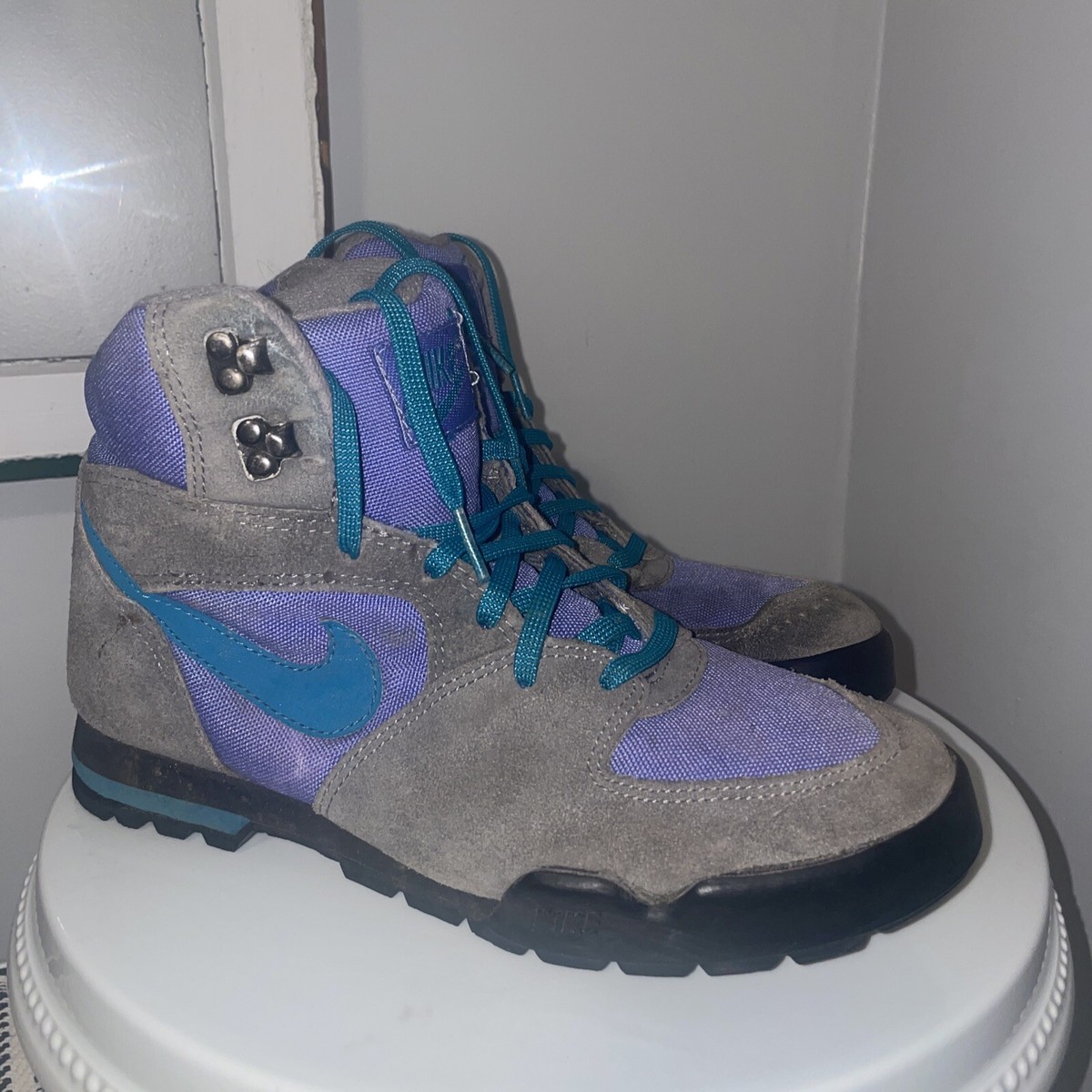 Vtg 90s • Nike Caldera • Hiking Sneaker Boots Shoes Purple Vtg 90s • Nike Caldera • Hiking Sneaker Boots Shoes Purple