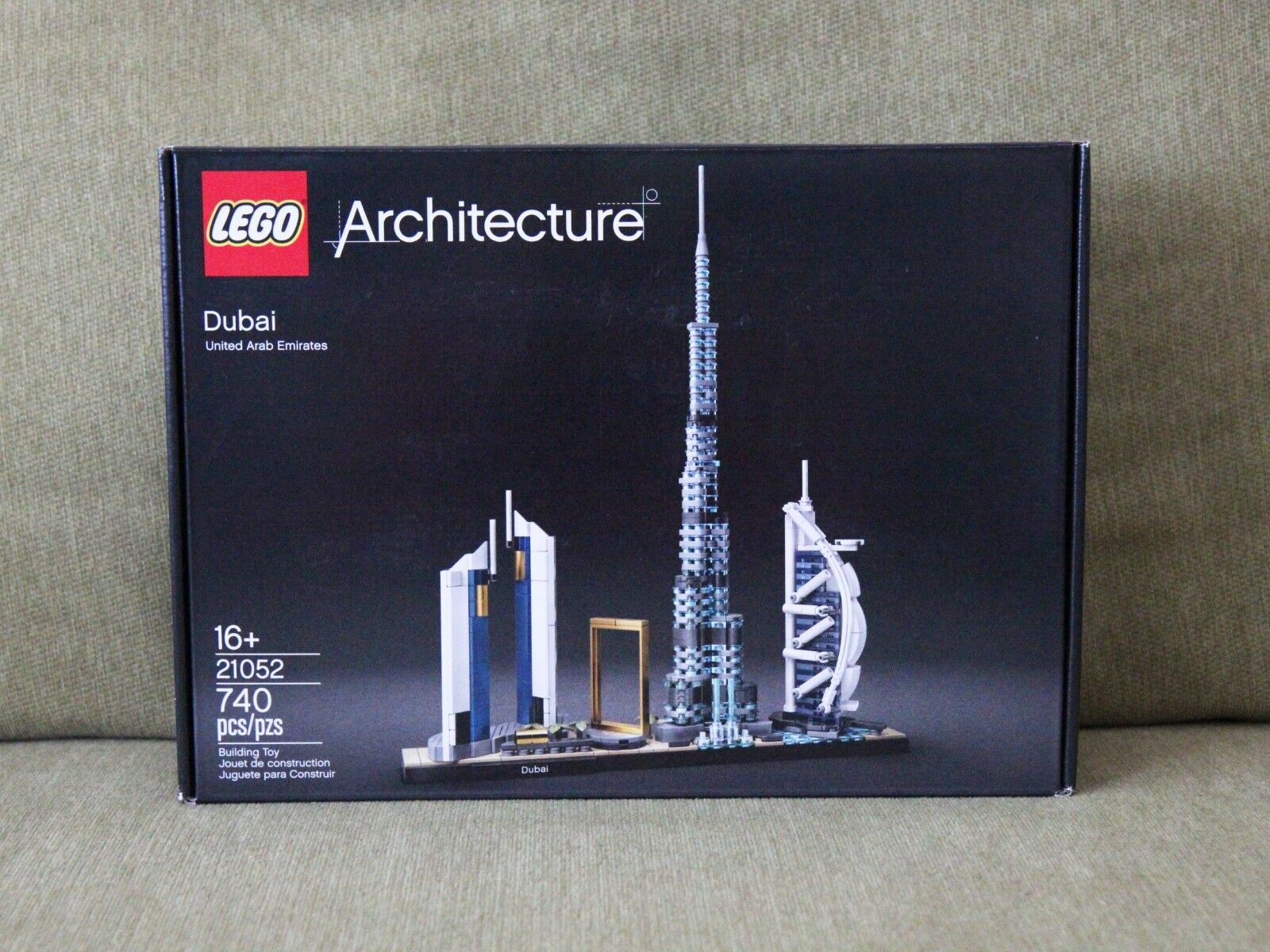 LEGO 21052 Architecture Dubai Skyline Building Set Retired New Sealed