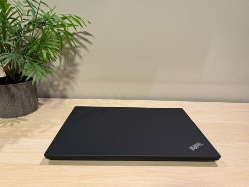 Lenovo ThinkPad T570 i5 8GB 256GB 15,6" FHD IPS Win 11 A-Ware - Bild 2 von 7