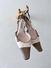Chanel Bow Kitten Heel Slingback Shoes Size 39 Grey Cream Quiet Luxury