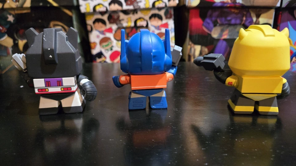 Transformers lot of 7 Loyal Subjects Vinyl Toys with accessories and bonus items - Image 4 of 4