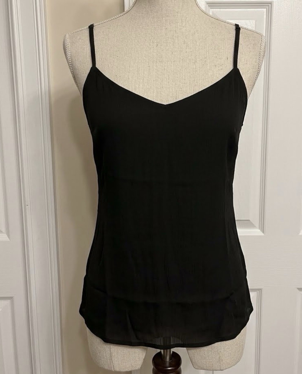 GapBody Women’s Black Solid Camisole Tank Top Adjustable Straps Size M