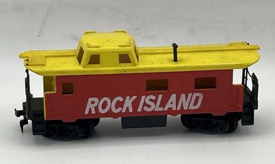 7R HO Scale Train Car ROCK ISLAND CABOOSE HORN HOOK COUPLER Free Shipping