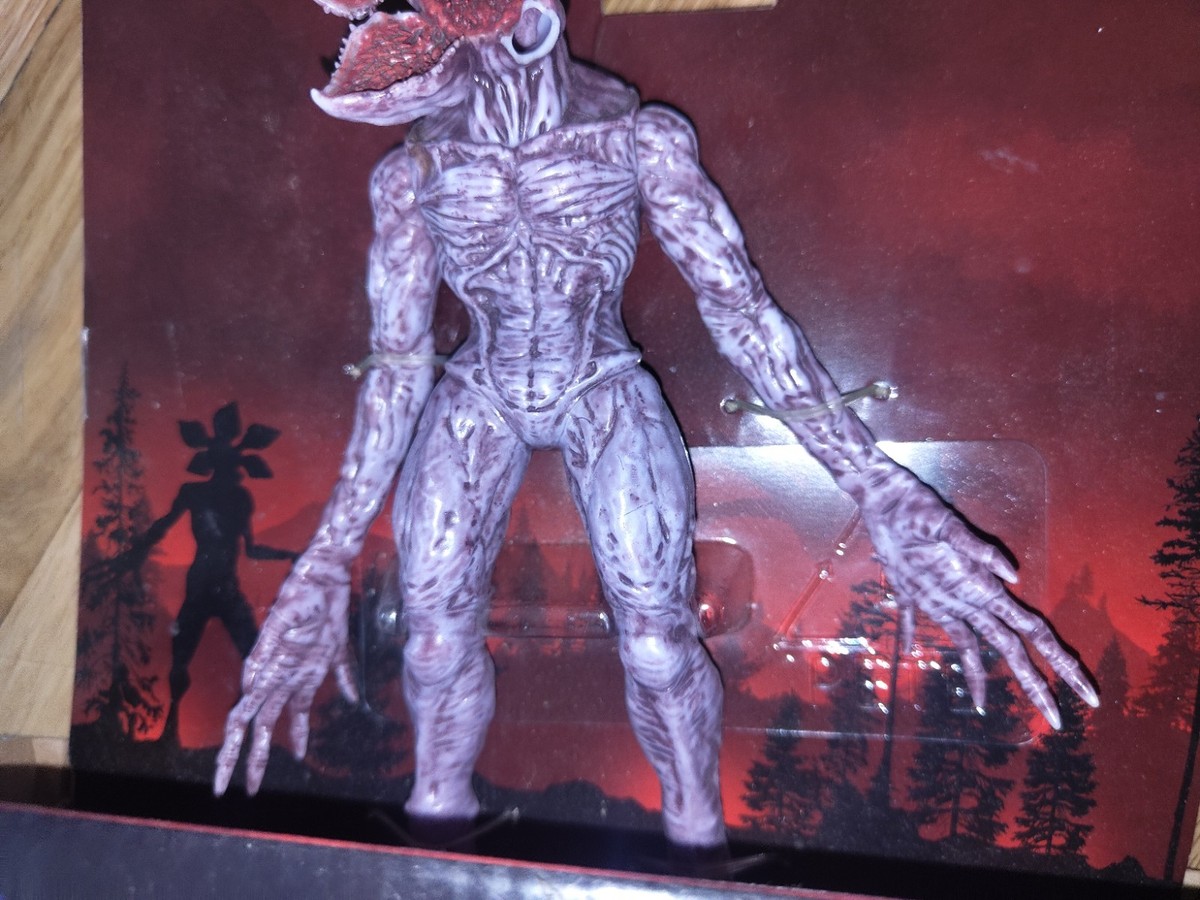 T*ん様 Stranger Things Demogorgon フィギュア　イン Amazon.com: Jazwares Stranger Things Demogorgon (Season 5) - 4