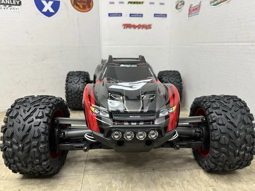 Very Rare Traxxas Rustler 4x4 VXL Electric with LEDs 1/10 4WD Stadium Truck NEW