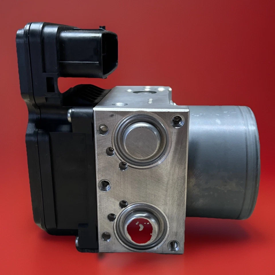 Refurbished ABS Brake Pump Module 2020-2023 Toyota Highlander | 44540-0E370 - Image 4 of 4