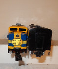 American Flyer SHINY, New Looking Rare Blue + Yellow Santa Fe 484&486 Diesel Set — photo 9