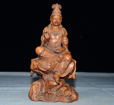 Exquisite Small Leaf Boxwood Free Guanyin Ornament