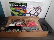 Auto World Concept Challenge Pro Racing HO-Scale Slot Car Racing Set X-Traction