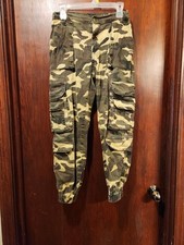 Women's Camo Cargo Pants Size M