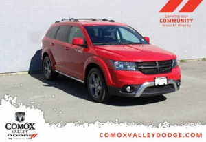 Heated seats, heated mirrors, Bluetooth, backup camera, remote start, keyless start, MP3 player, sat