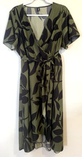 Shein curve green 2XL short sleeve belted leaf print surplice cleavage dress