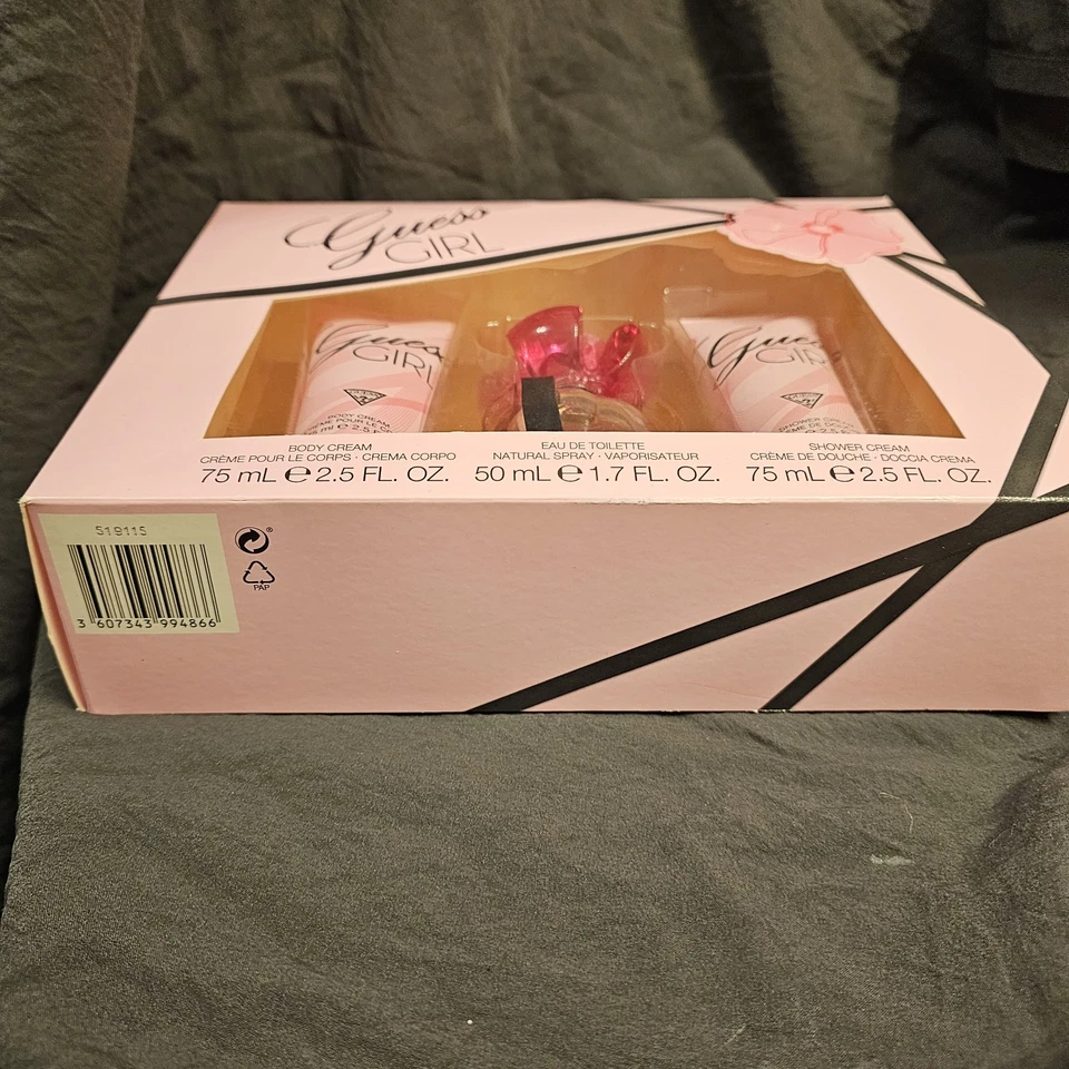 Juego de regalo de 3 piezas de fragancia Guess Girl de GUESS para mujer Guess Girl nuevo en caja Foto 2 de 3