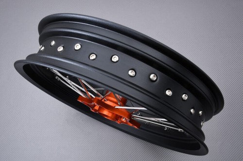 Llanta Delantera con Radios Supermoto KTM ENDURO 690 / 690R 2008-2024 3,5''x17'' - Picture 4 of 6
