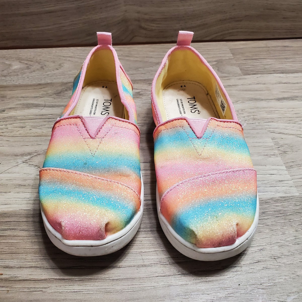 Rainbow Girls TOMS Shoes Slip on Size Y