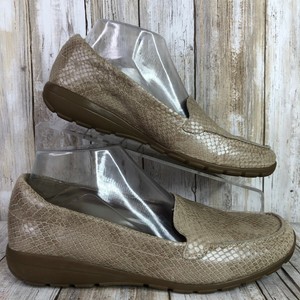 abide croco print casual flats