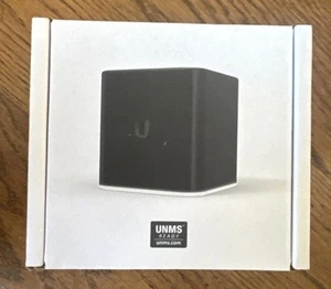 UBIQUITI AirCube AC Modèle:ACB-AC double-bande 802.11ac Wi-Fi Routeur avec PoE Entrée/sortie