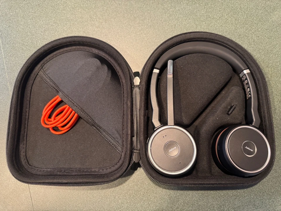 Auriculares estéreo inalámbricos Bluetooth Jabra Evolve 75 SE  Foto 2 de 4