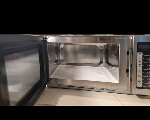 Amana RCS10TS 1000 Watts Microwave Oven