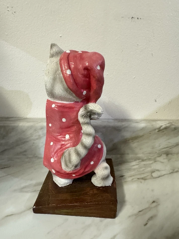 White Cat Kitty in Pajamas Pjs Door Stopper Resin Home Decorative Book End - Image 4 of 4