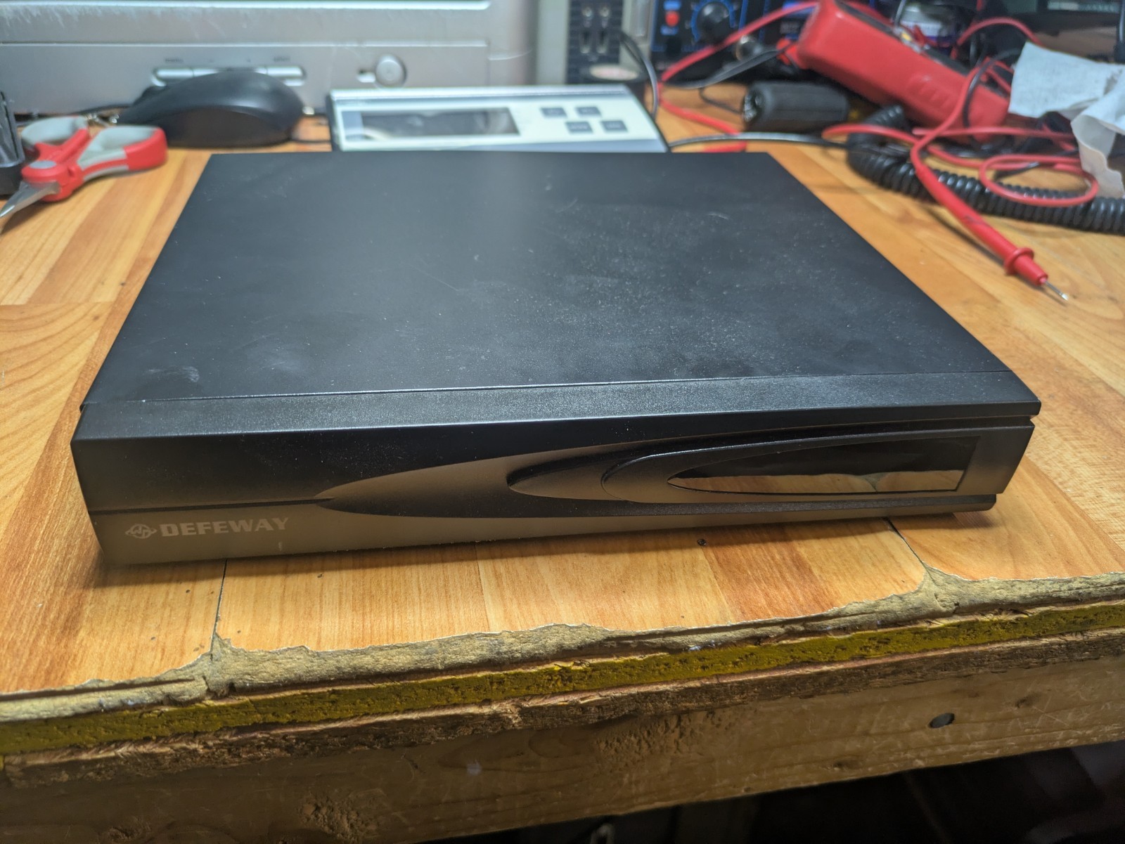 DEFEWAY DVR 4 CHANNEL Model D1104N No Hard Drive