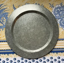 Metal 14 Inch Diameter Charger Charging Plate Modern Design Silver Color