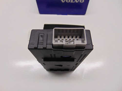 NEW GENUINE VOLVO S40 V50 C70 2004-2013 TOW BAR CONTROL UNIT ECU 31257593 - Picture 3 of 5