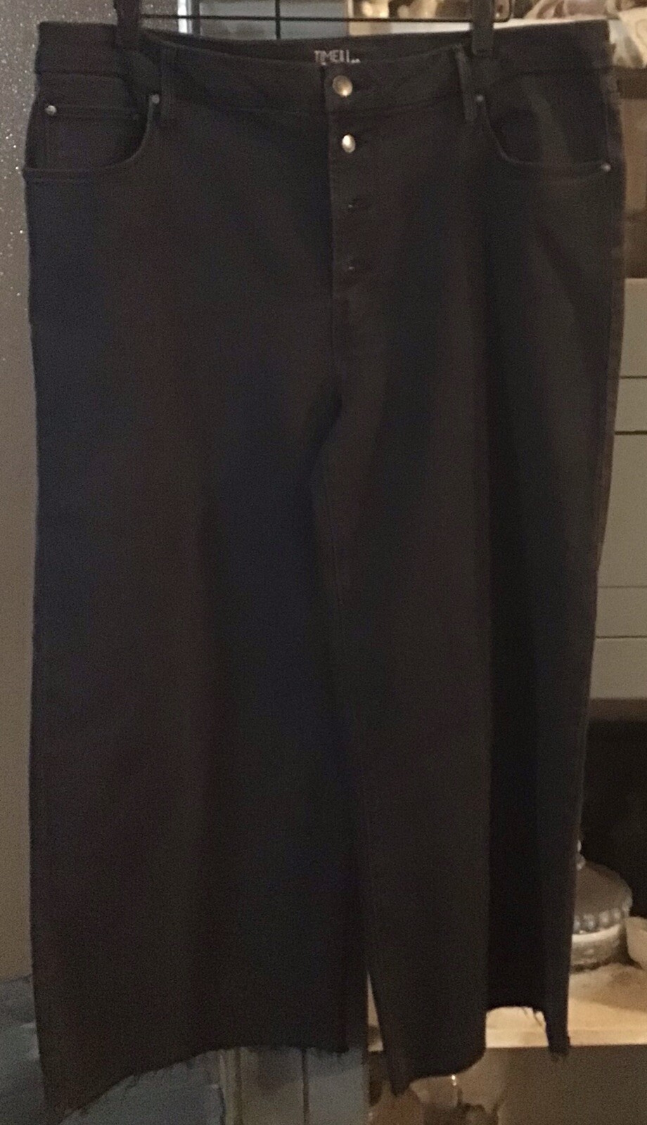 Picture 1 of 2