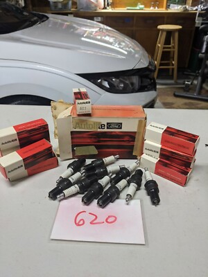 Vintage Ford Autolite Spark plugs NOS, 10, # AG3