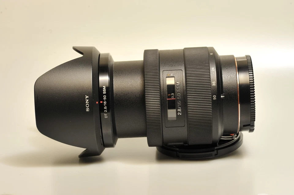 Sony AF DT 16-50mm F2.8 SSM SAL1650 As-Is w/Hood for Minolta/Sony APS-C[1891300] - Image 2 of 4