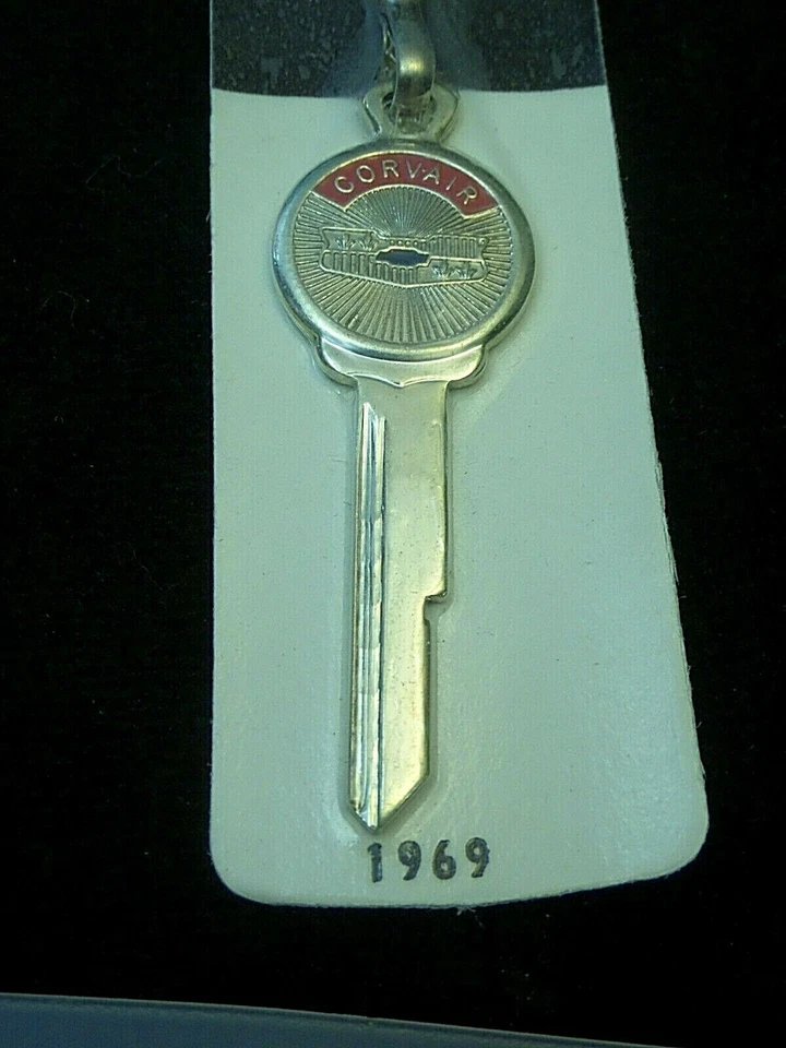 Chevrolet Corvair 1969 logotipo Sunburst llave de cresta se adapta a todas las variantes 1969 500 Monza Foto 2 de 4