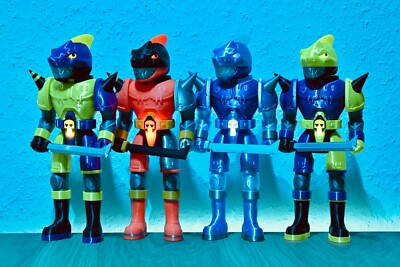 Cyberpunk Hai 3D Scifi Robot Designer Actionfigur - Astro Toys Nitrohainer