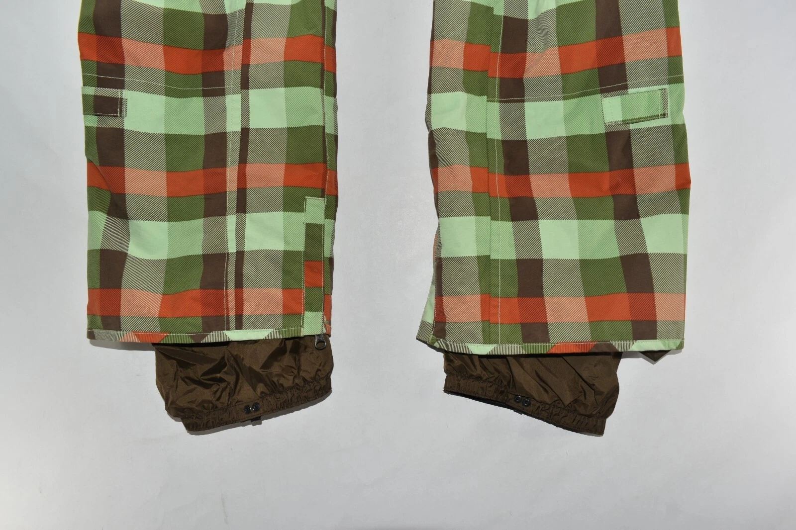 burton stow cargo lined ski snow board tartan pants