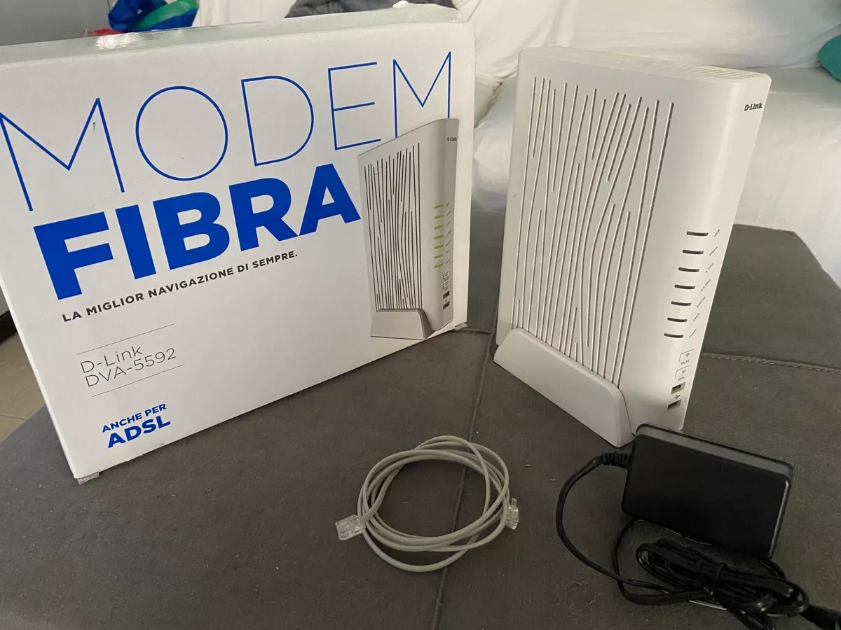 1000 Mega WiFi Router Fiber Modem DLINK DVA5592 Wind3 Infested