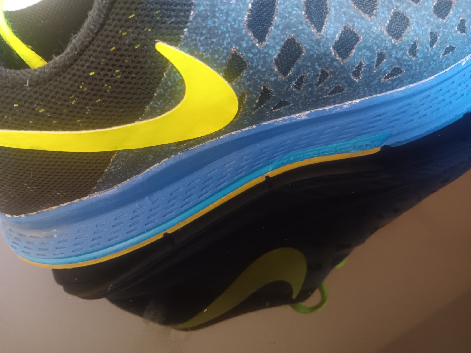 nike 652925
