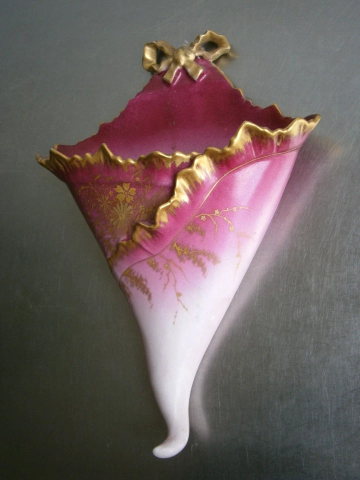 Bouquetière murale St Louis XVI Porcelaine Rose décor Peint Dorure Ancien - Photo 2/4