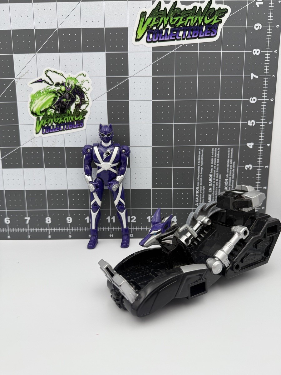 Bandai Power Rangers Jungle Fury Purple Master Wolf Ranger Figure