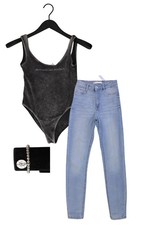 Completo moda donna taglia S con Zara Top taglia S, jeans taglia S e bracciale