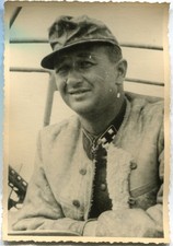 GERMAN WWII ARCHIVE PHOTO: ELITE TROOPS OFFICER, NAME ON REVERSE 83mm x 121mm