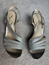 Nina Women  s Silver Glitter High Heel Open Toe Dress Shoes 7M