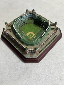 OG　ボールパークインアーリントン　スタジアムフィギュア Ballpark in Arlington | eBay