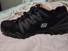 NWOB Girls Black Skechers Size 5 Athletic Sneakers Shoes