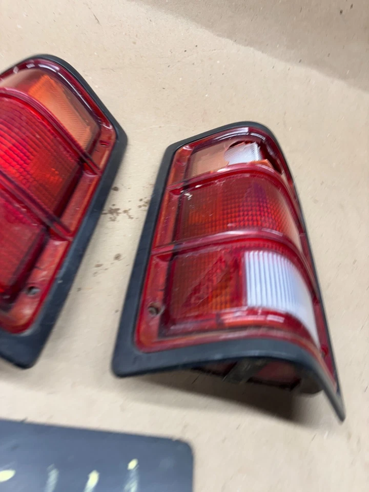 Dodge Dakota 1987-1996 primera generación Dodge Ram 81-93 luces traseras Ramcharger D100 W150 Foto 2 de 4